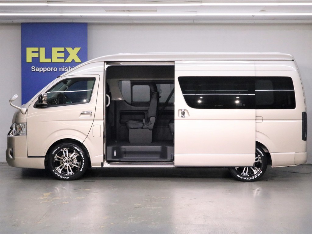 片側パワースライドドア！車高は1.5inchローダウン施工しております！