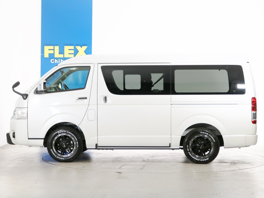 ノーマル車高のお車となります。ローダウン等、追加カスタムもお任せください♪