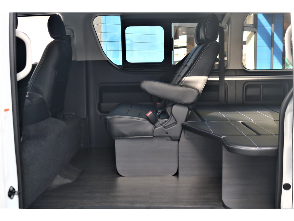 スライドドアを開けるとオープンスペース！