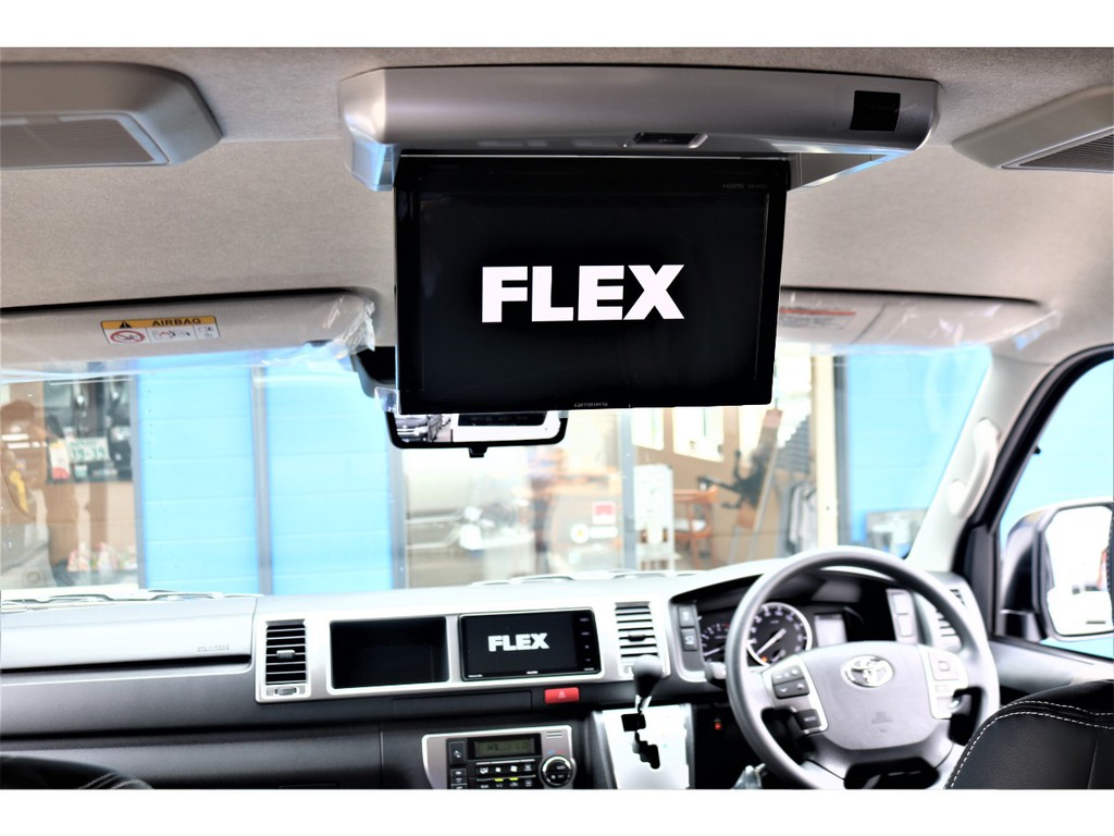 後席用フリップダウンモニター