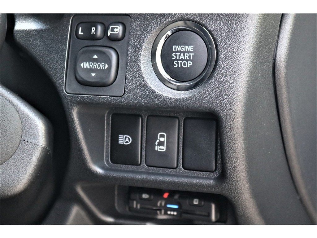 プッシュ式スタート・パワースライドドア・ビルトインETC