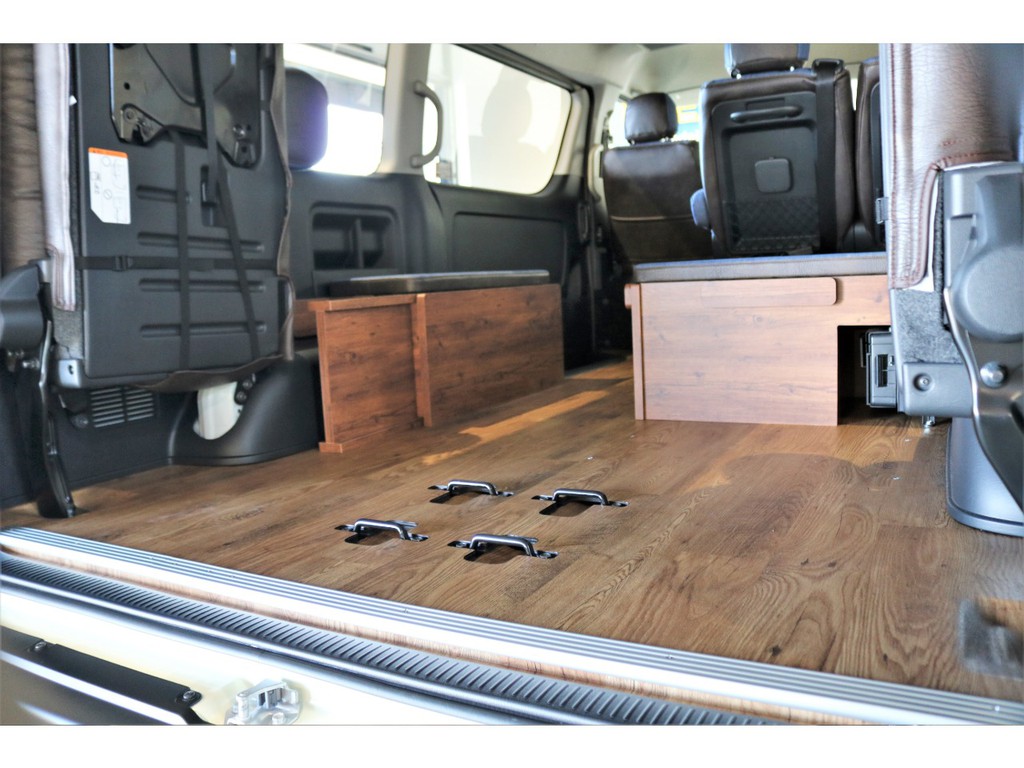 床張り施工済みで掃除もラクラク！