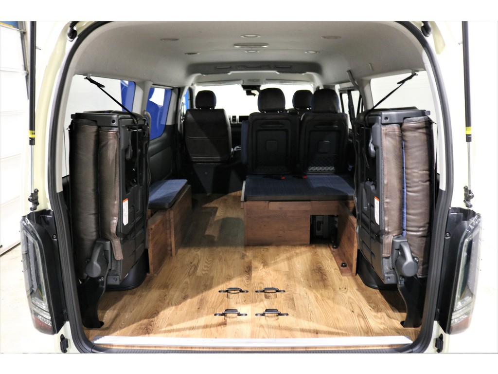 広大なラゲッジスペース仕様にもアレンジ出来ちゃいます！