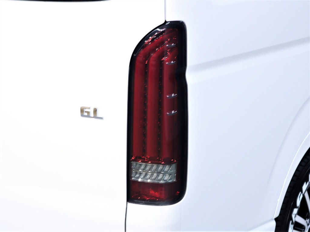 ＦＬＥＸ【ＵＬＴＩＭＡＴＥ】ＬＥＤテールランプ！