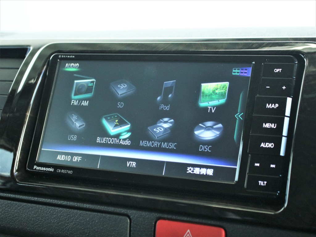 新品のSDナビですので機能も充実しております！