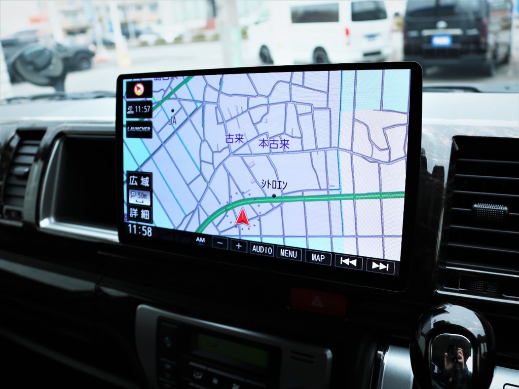 パナソニック製１０インチＳＤナビ、フルセグＴＶ、ＤＶＤ再生可能！