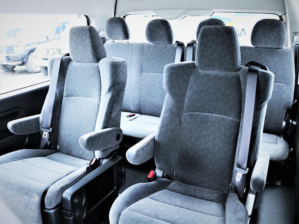 ３列目４列目！