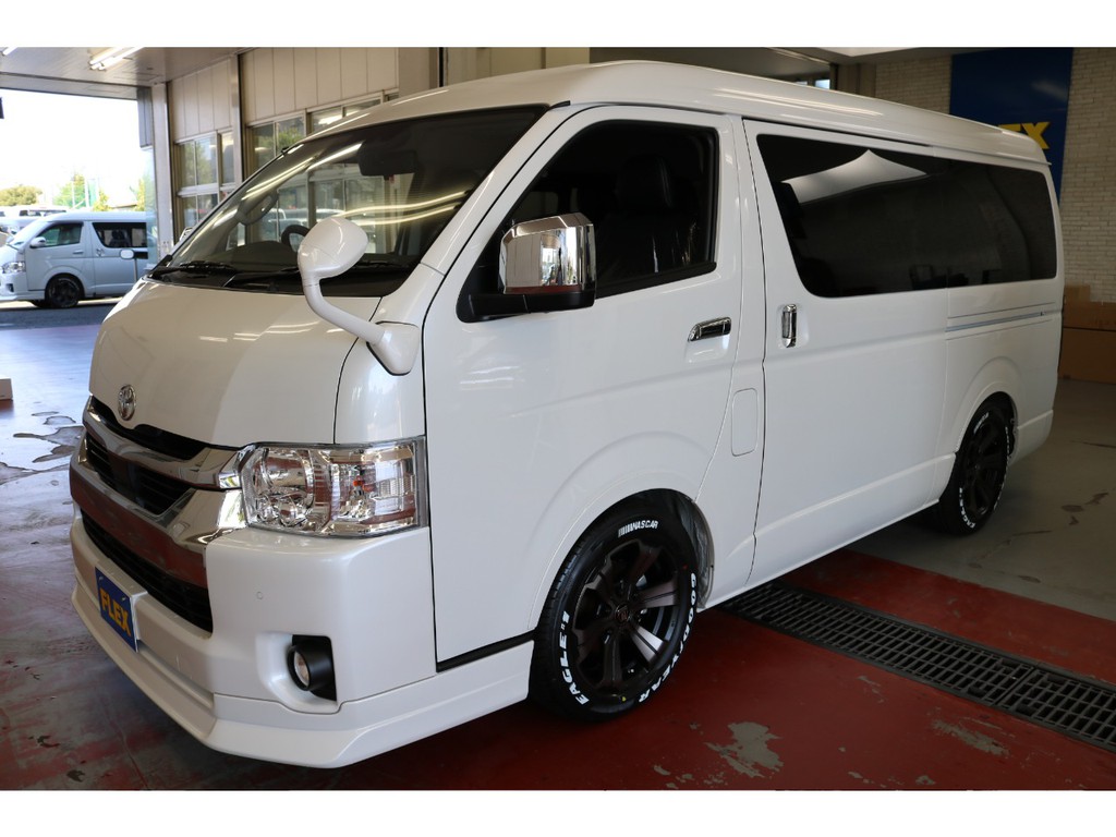 新車ハイエースワゴンＧＬ２ＷＤＶｅｒ１シートアレンジ施工ツインナビパッケージ完成！！フレックスオリジナルパーツで作成した１台になります！！