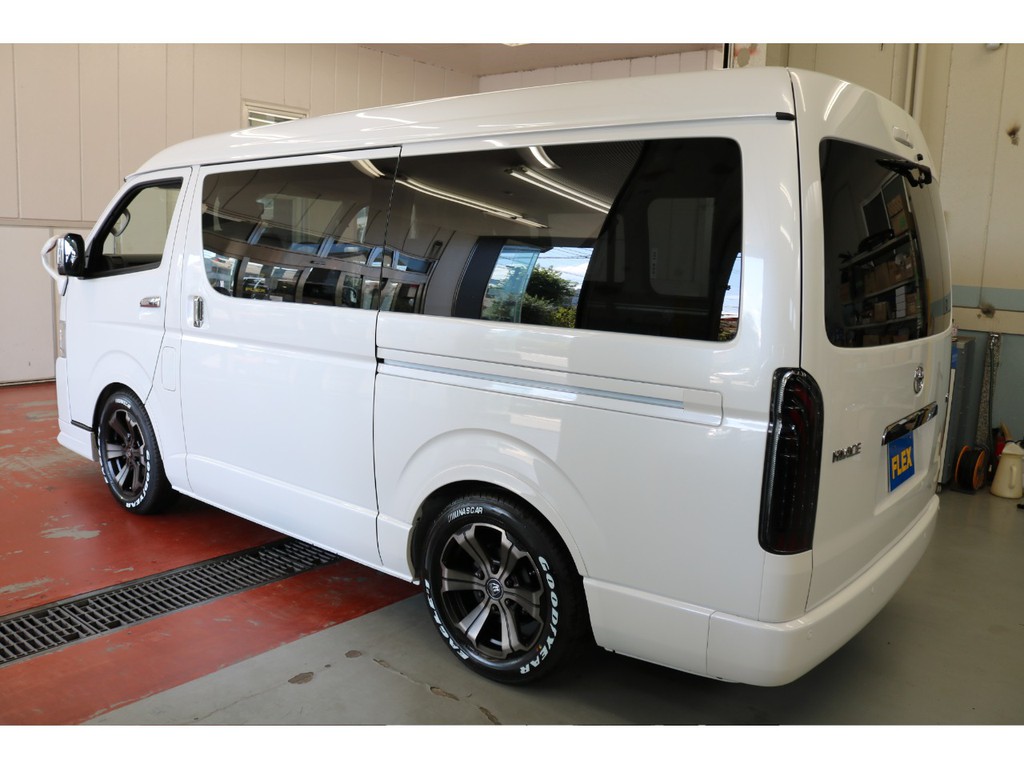 新車ハイエースワゴンＧＬ２ＷＤＶｅｒ１シートアレンジ施工ツインナビパッケージ完成！！フレックスオリジナルパーツで作成した１台になります！！