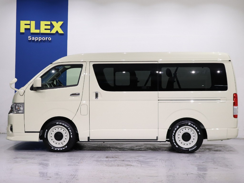 片側パワースライドドア付き！