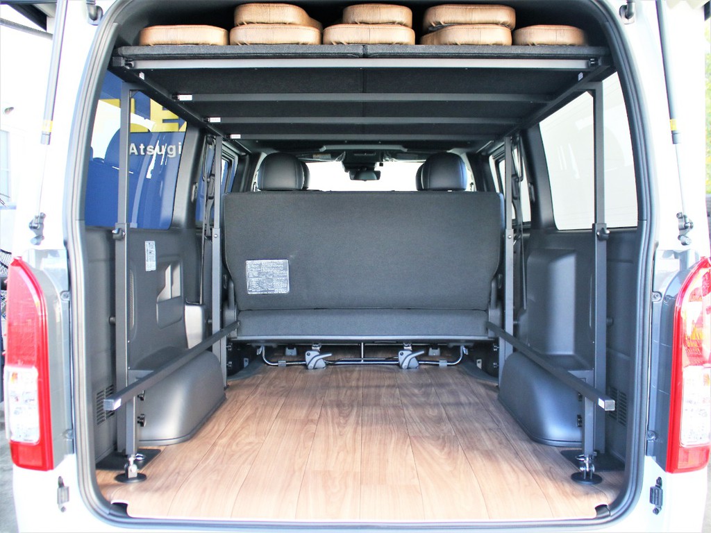 外したマットは最上段部に収納できるので、マットの収納場所にも困りません！！