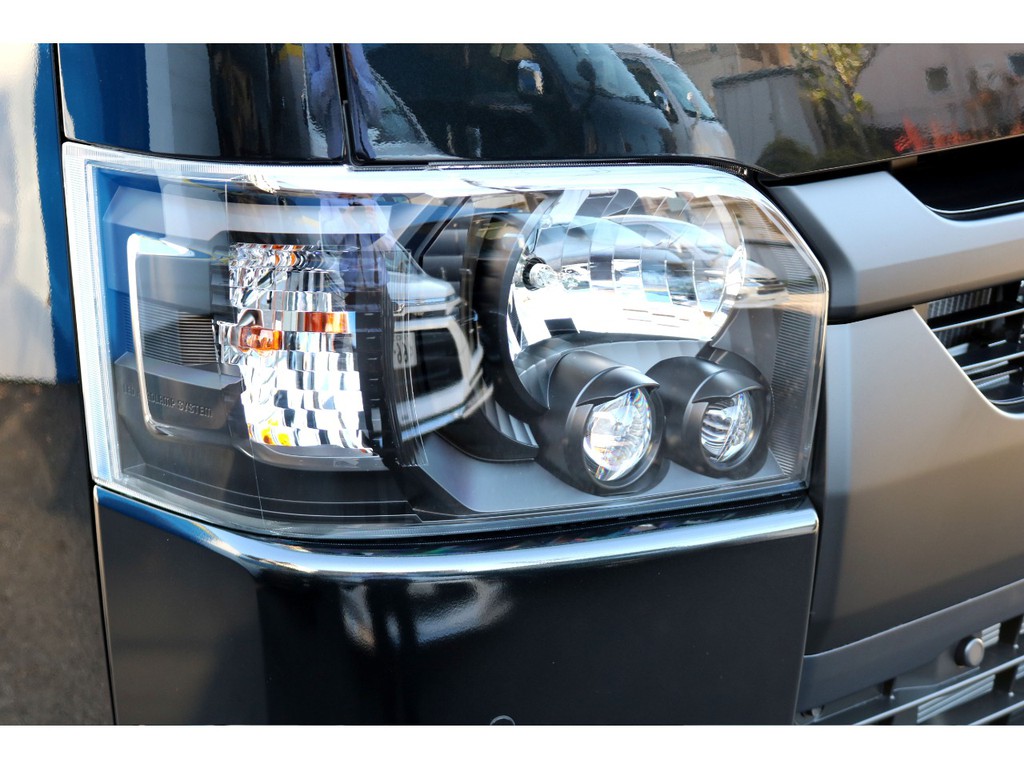 ＬＥＤヘッドライトインナーブラック施工