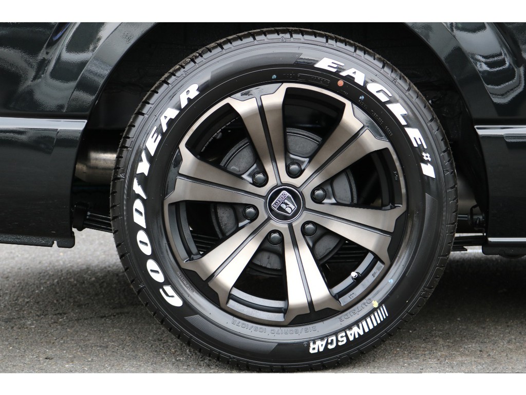 ＦＬＥＸバルベロ１７インチアルミ！ＧＯＯＤＹＥＡＲタイヤ！