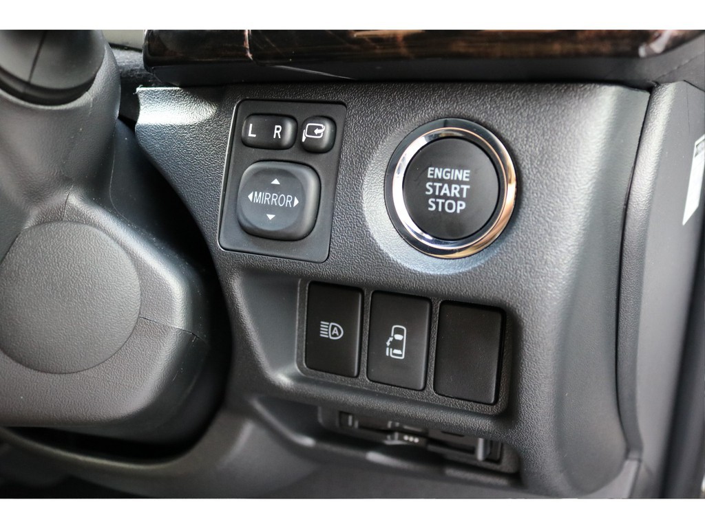 プッシュスタート＆スマートキー！パワースライドドア