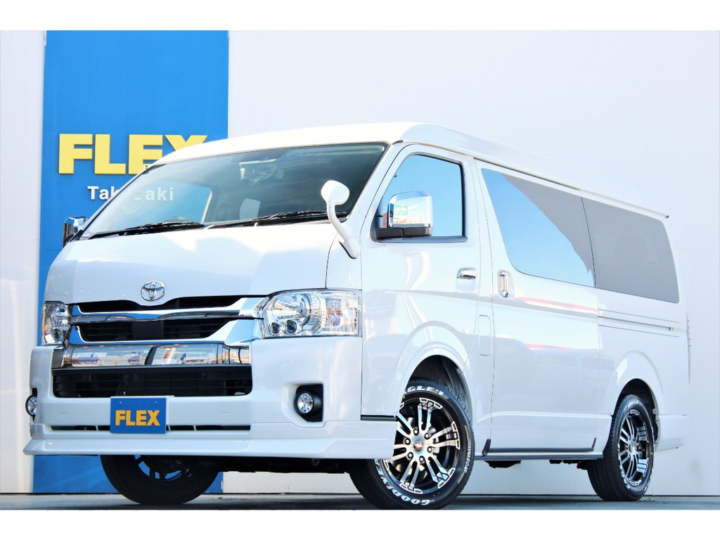 ボディカラーは艶めくパールホワイト！！