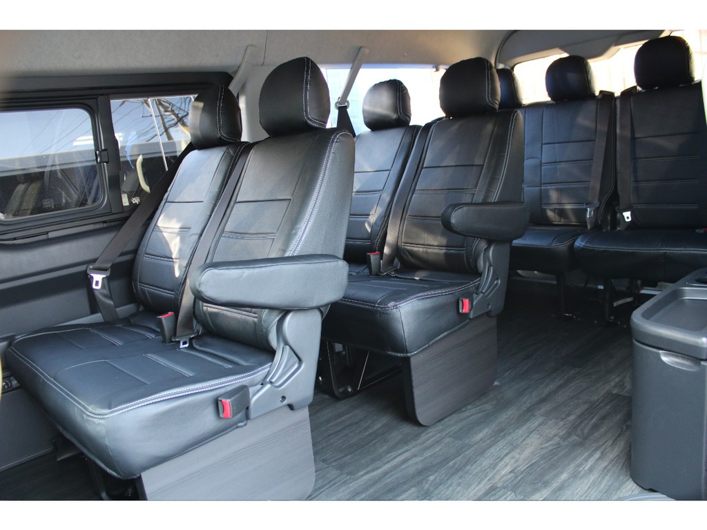 床張り施工済み１０人乗りワゴンＧＬ！！