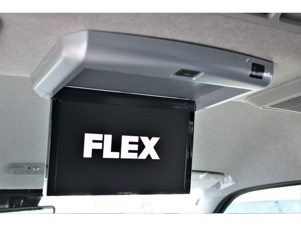 カロッツェリアフリッダウンモニター搭載！！後席の方もＴＶやＤＶＤ等の視聴も可能！