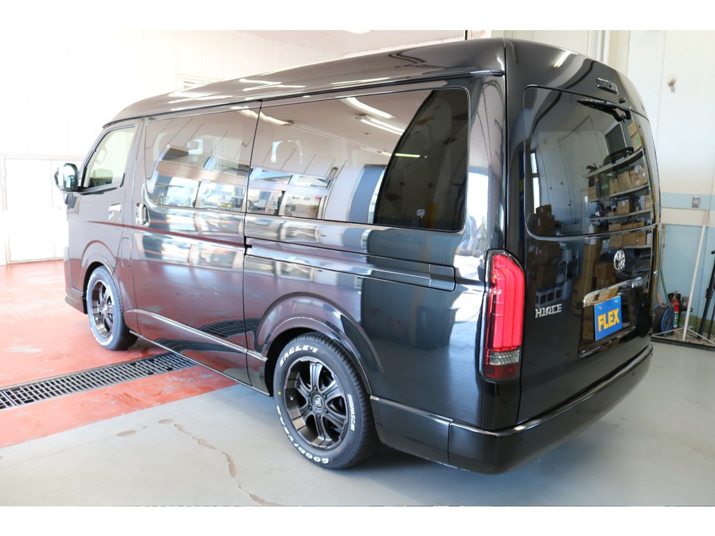 新車ハイエースワゴンＧＬ２７００ガソリン２ＷＤアレンジＡＳシートアレンジツインナビパッケージ完成致しました！！店頭在庫車、即納車もご対応可能になります！！