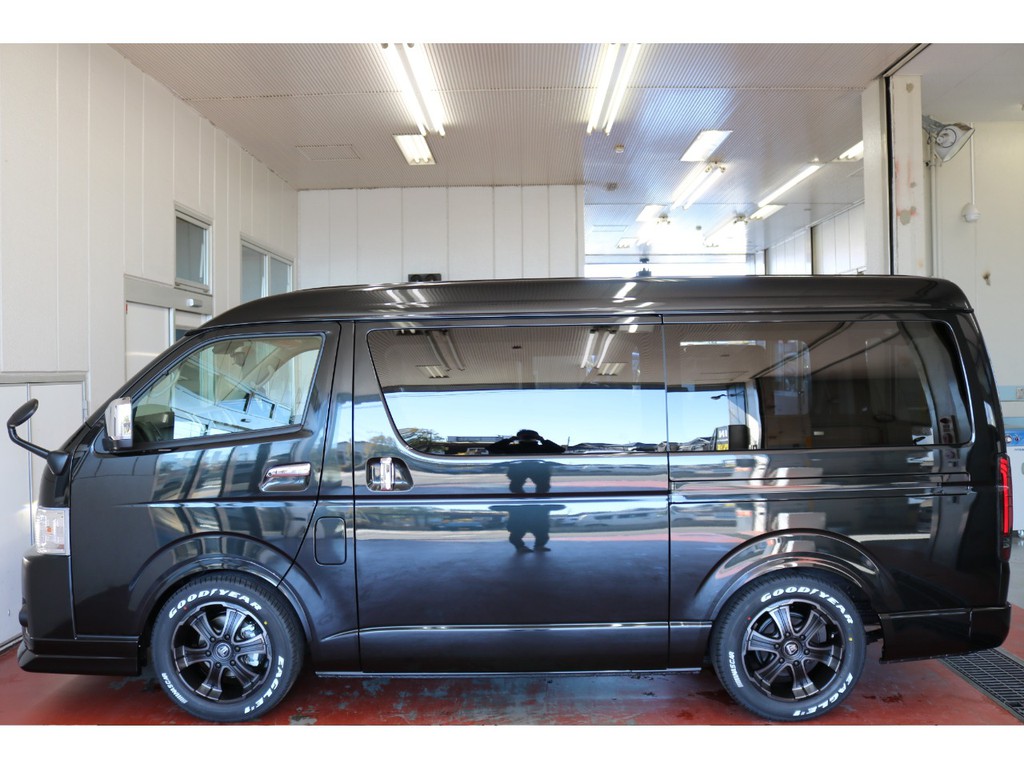 新車ハイエースワゴンＧＬ２７００ガソリン２ＷＤアレンジＡＳシートアレンジツインナビパッケージ完成致しました！！店頭在庫車、即納車もご対応可能になります！！
