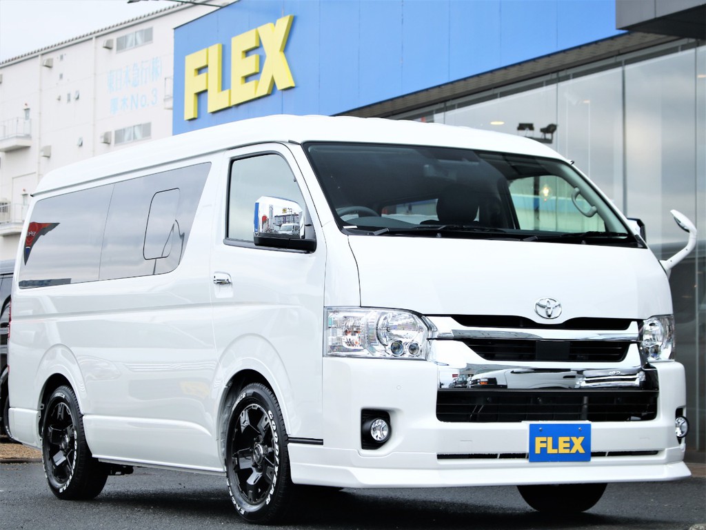 ＦＬＥＸオリジナルDelfinoLineのフロントリップスポイラーを装備しております！