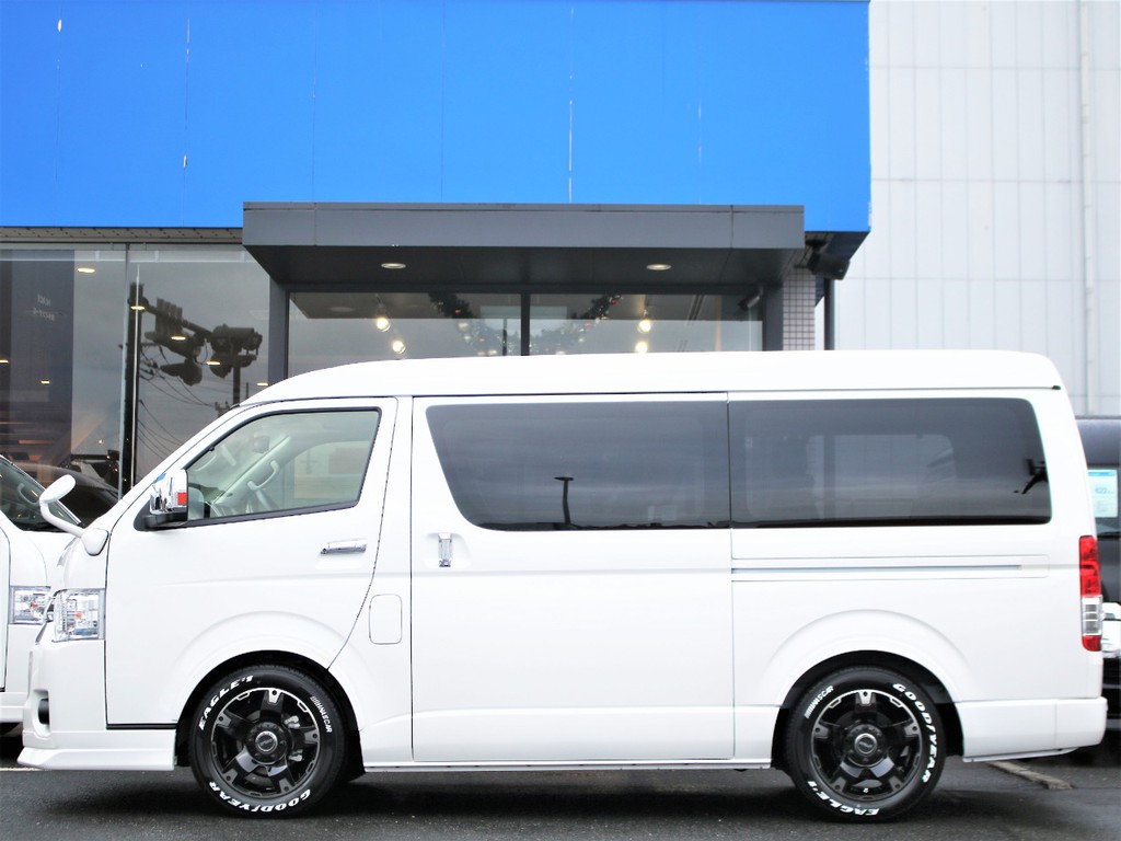 1.5インチローダウン済みの車輛となります！乗り降りの快適さ＆カッコ良さが増したハイエースとなっております！