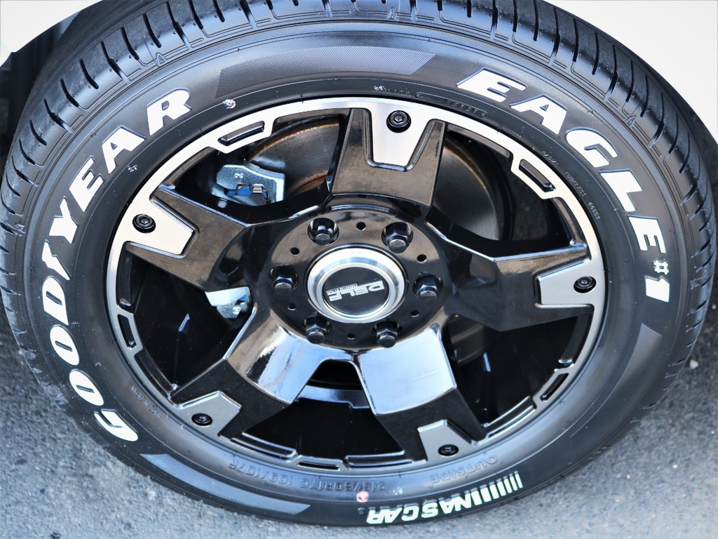 デルフ１７インチアルミホイール、ナスカータイヤ！