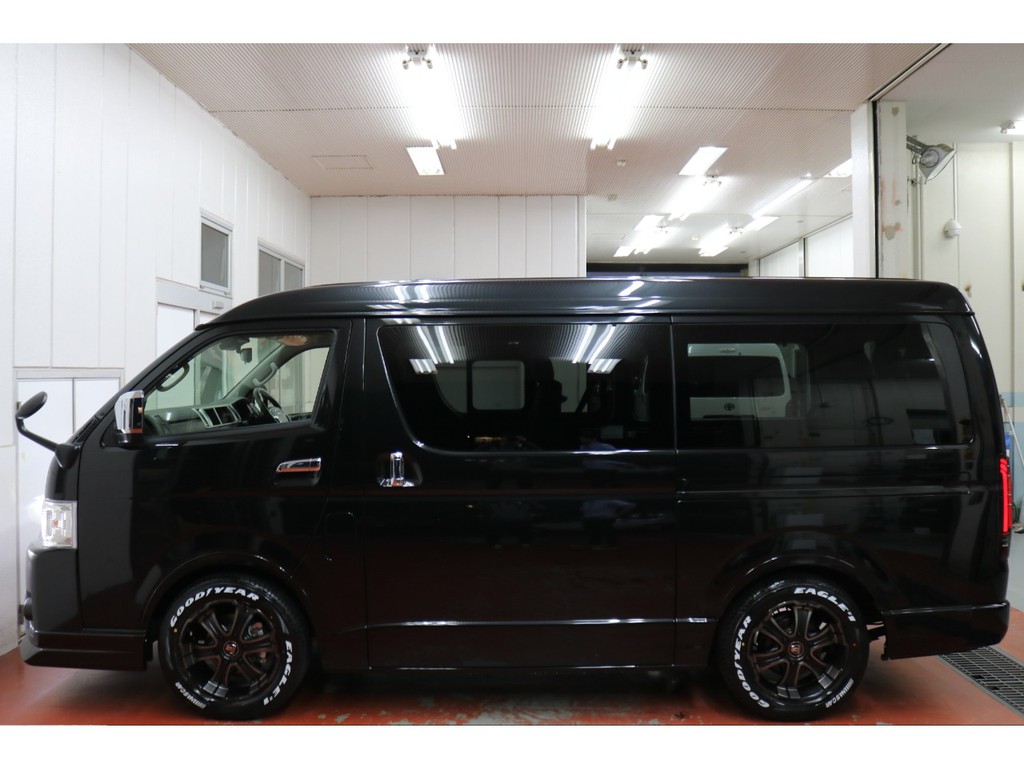 新車ハイエースワゴンＧＬファミリーに好評のＶｅｒ１シートアレンジツインナビパッケージ完成致しました！！フレックスオリジナルパーツ多数装備済み！！店頭在庫車、即ご納車もご対応可能になります！！