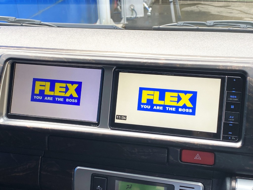 助手席の方もテレビが見やすいカロッツェリア サブモニター装着！！