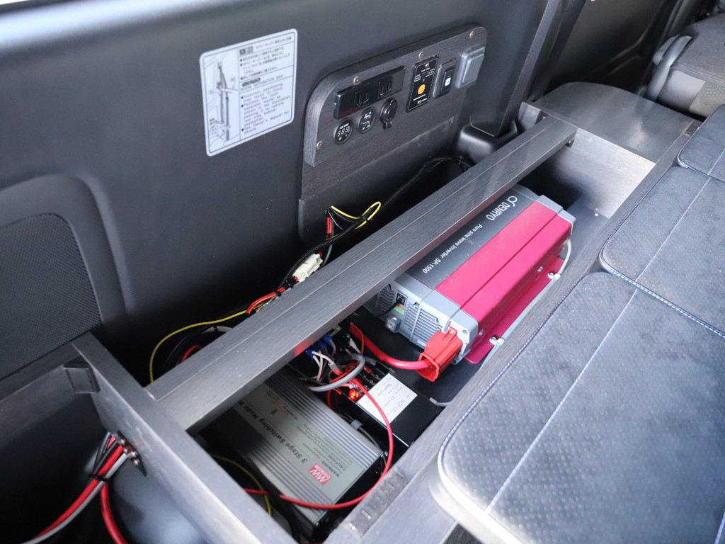 Ver.4専用電装パック【エレコ】　サブバッテリー2個　1500Wのインバーター搭載☆外部充電可能です！