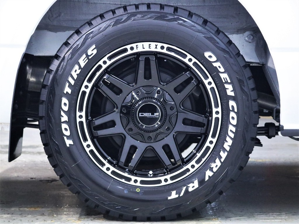 １６inch ＦＬＥＸオリジナル【Ｄｅｌｆ０４】アルミホイール＆ＴＯＹＯオープンカントリータイヤ！