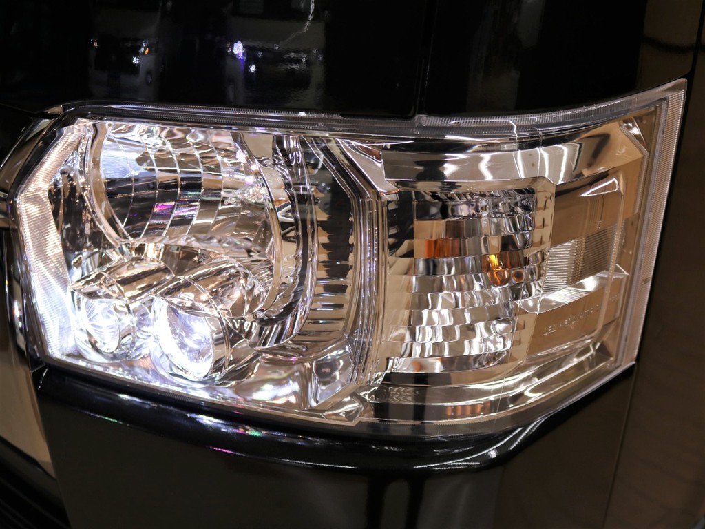 LEDヘッドライト採用で夜の運転も安心して頂けます★