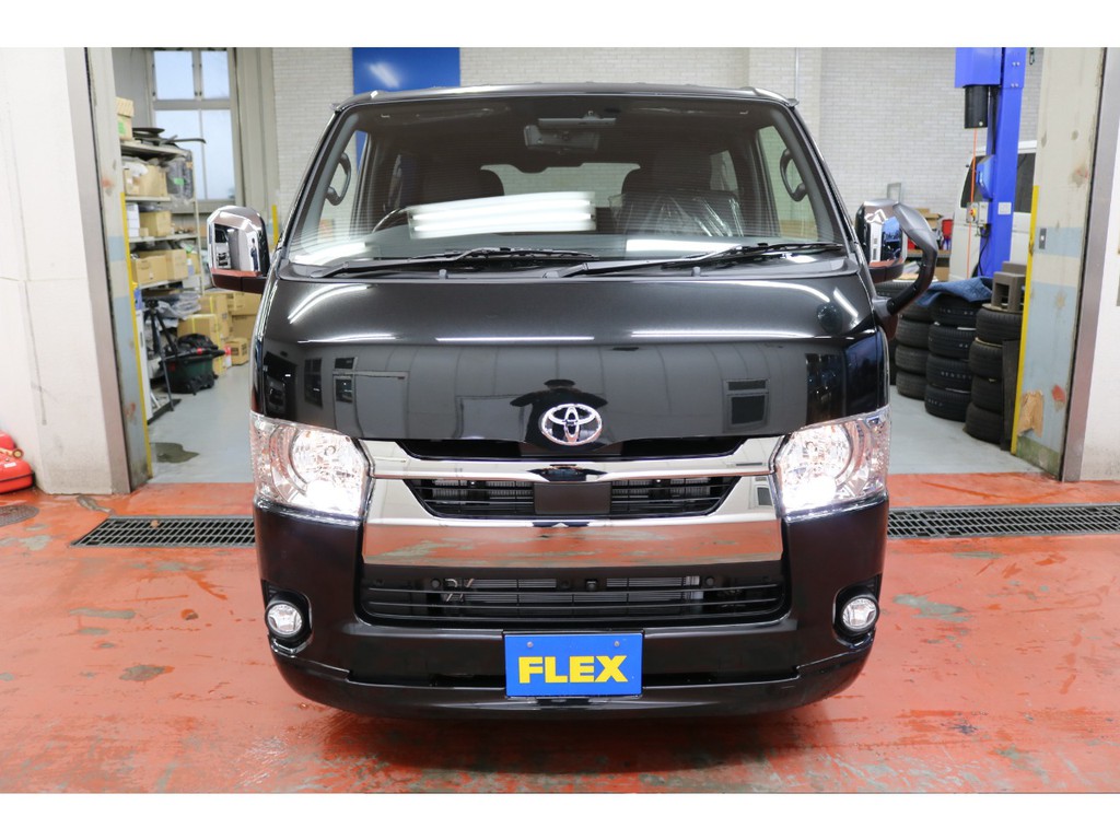 新車ハイエースＶダークプライムⅡ２８００ディーゼルターボナビパッケージ完成致しました！！店頭在庫車、即納車もご対応可能になります！！
