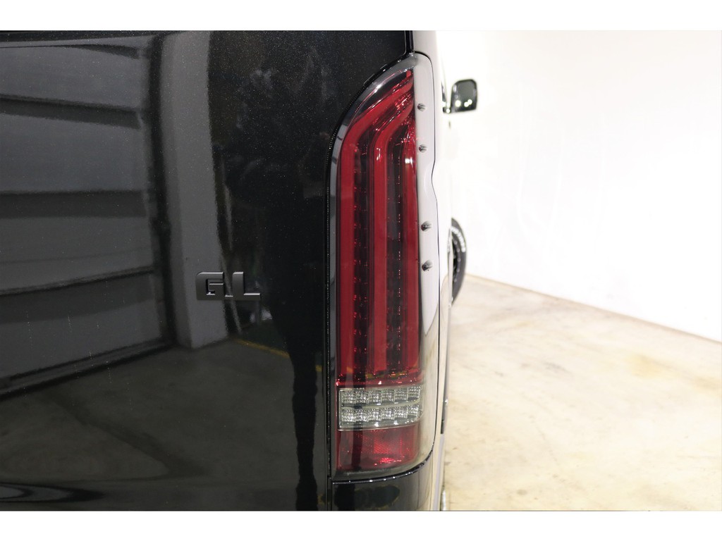 オリジナルアルティメットＬＥＤシーケンシャルテールランプ！