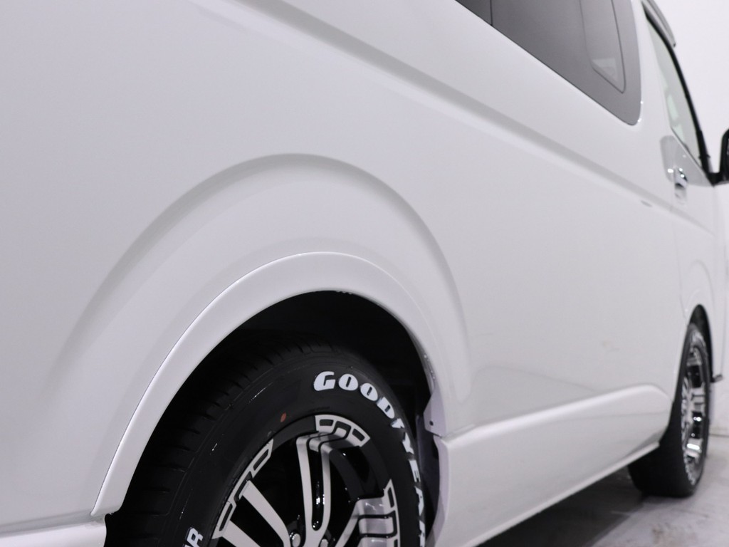 ＦＬＥＸオリジナルオーバーフェンダーを装着！