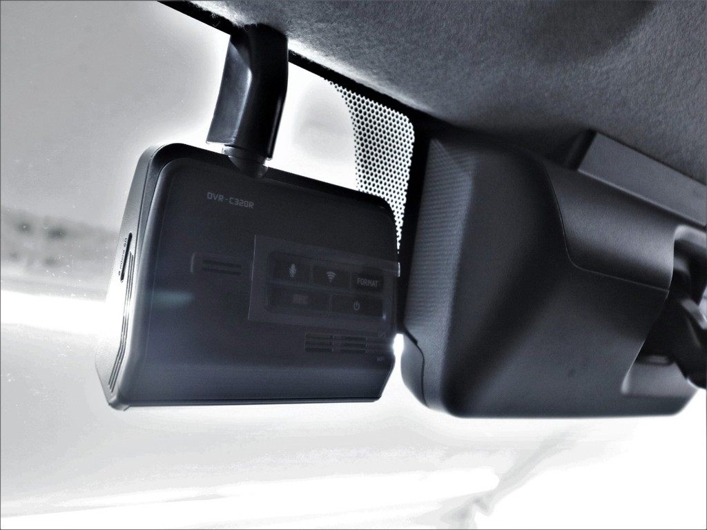 ＡＬＰＩＮＥ ドライブレコーダー（前後）！