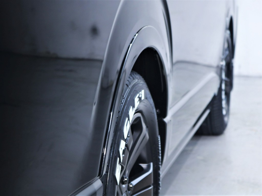 ＦＬＥＸオリジナル【ＤｅｌｆｉｎｏＬｉｎｅ】オーバーフェンダー！