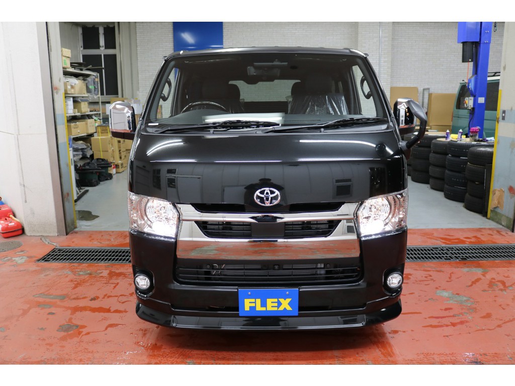 新車ハイエースＶダークプライムⅡ２８００ディーゼル床張りナビパッケージ完成致しました！！店頭在庫車、即納車もご対応可能になります！！