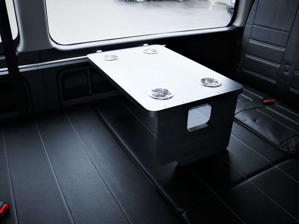 サイドテーブル付き！