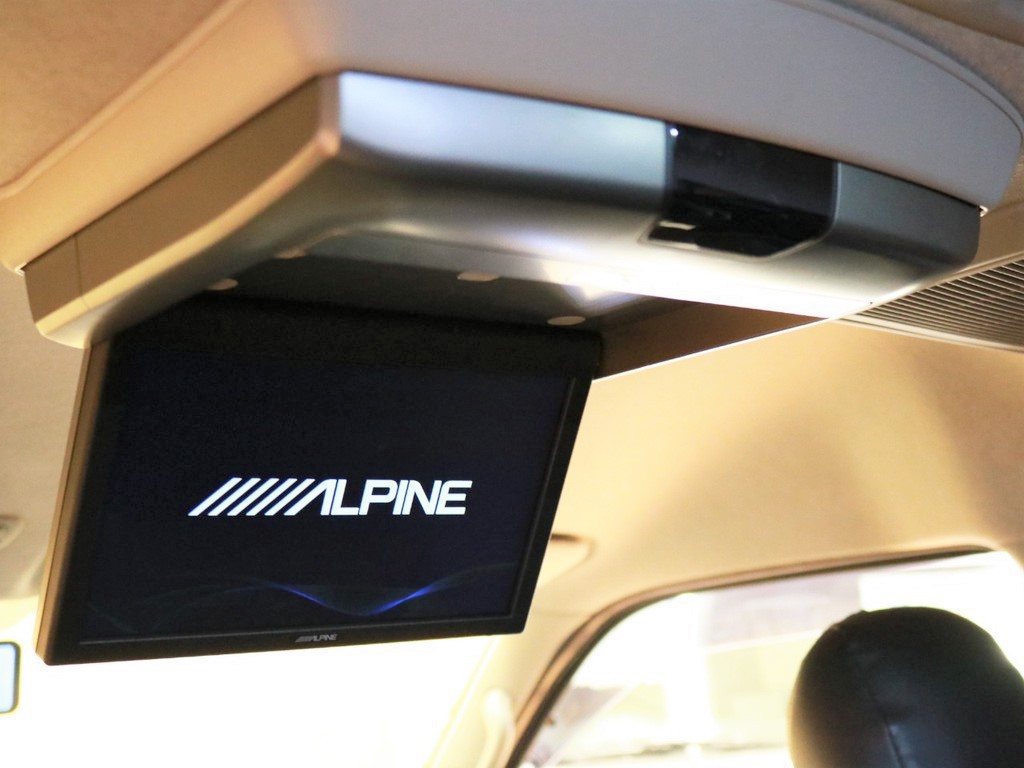 【同仕様写真】アルパイン　フリップダウンモニター採用予定★旅行の楽しみが倍増します♪