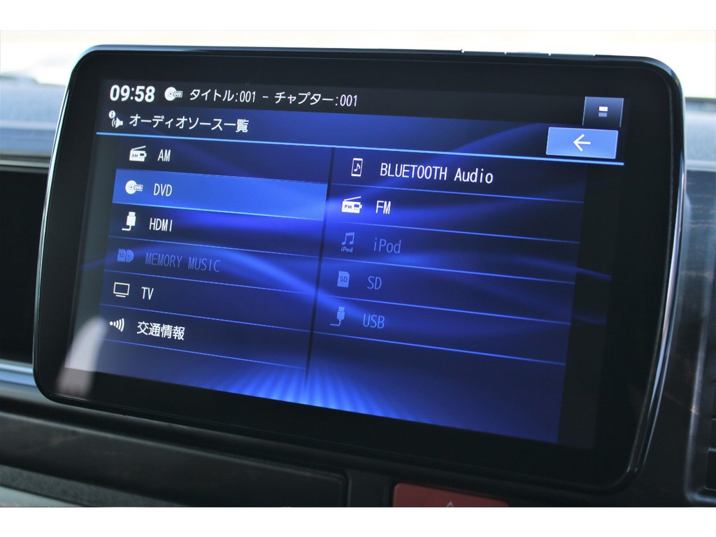 Panasonicストラーダ９インチＳＤナビ搭載！！大きく見やすいモニターに便利機能豊富なナビゲーション！
