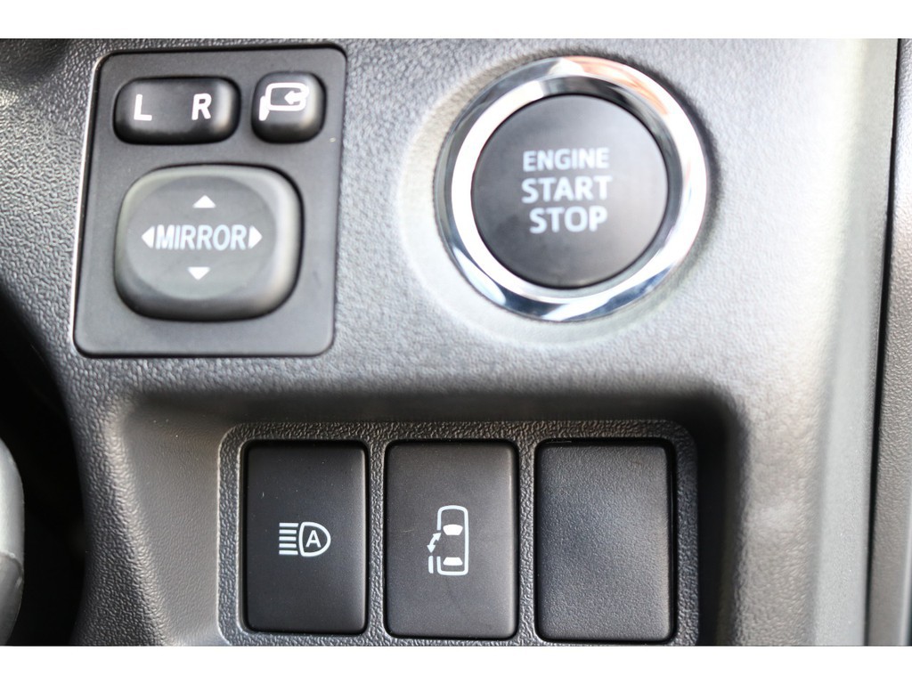 プッシュスタート＆スマートキー！パワースライドドア付き！