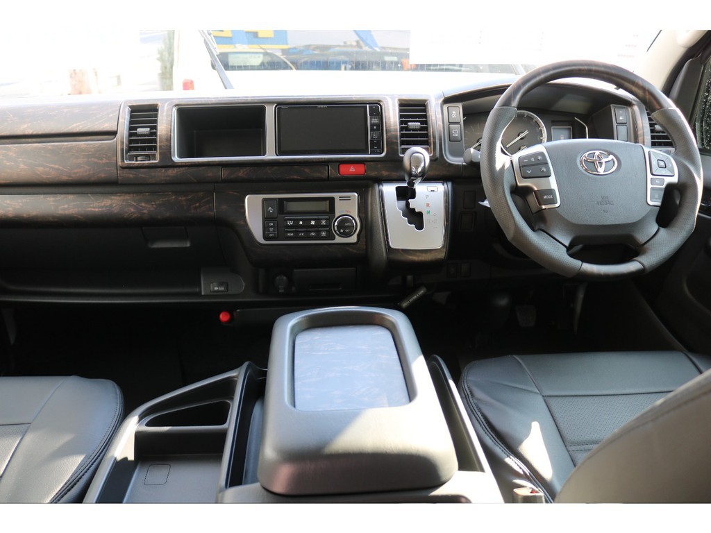 インテリアもしっかりカスタム！ＦＬＥＸインテリアパネル！