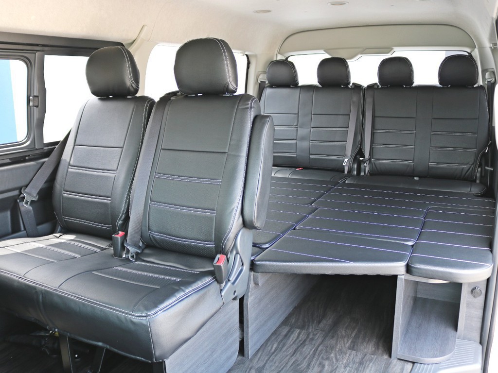 ＦＬＥＸシートアレンジ車Ｖｅｒ１！３列目シートレスのベットマット仕様です！