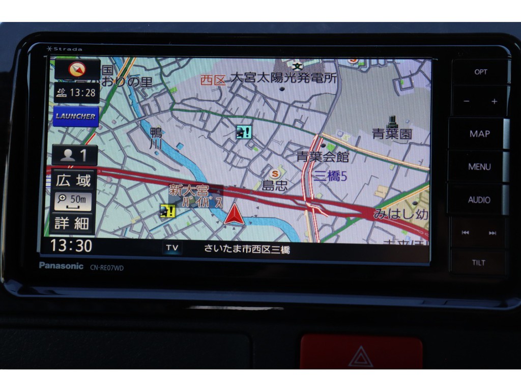 フルセグナビ付！　Bluetooth　音楽録音機能付きで走行中もTV、DVD鑑賞可能です！