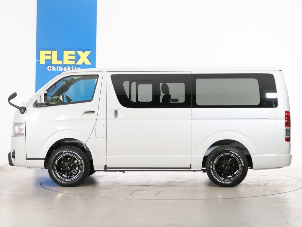 ノーマル車高のお車となります。ローダウン等、追加カスタムもお任せください♪