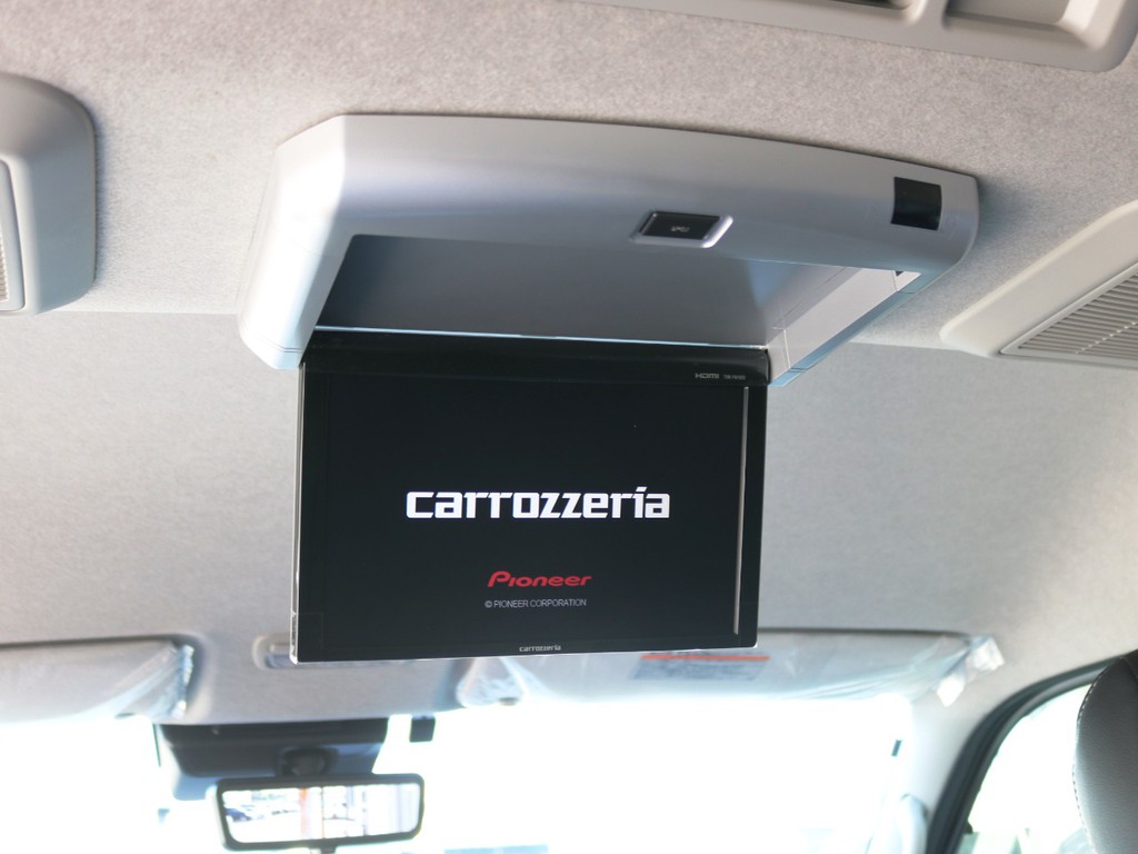 カロッツェリア　１０．２型　フリップダウンモニター！