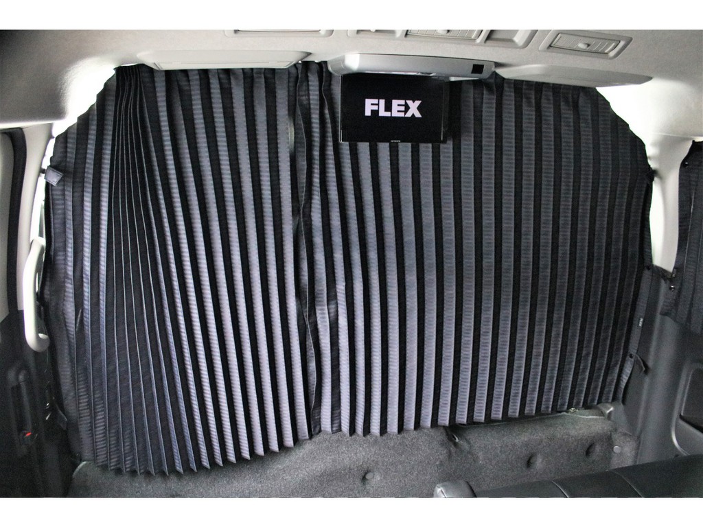 新作ＦＬＥＸオリジナル間仕切りカーテン！！インテリアに馴染むプリーツタイプのカーテンはプライバシーもしっかり守ります！！