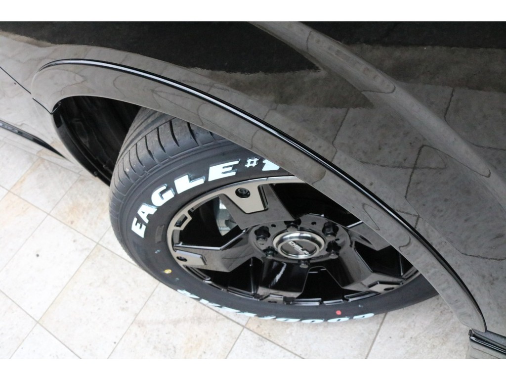 オリジナルオーバーフェンダー装備済み！