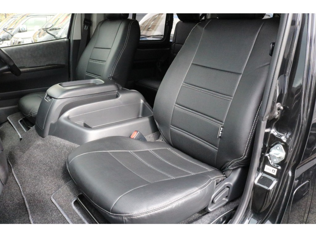 助手席側シート！