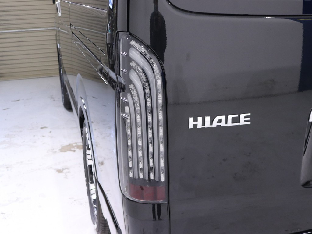 ＦＬＥＸオリジナルＬＥＤテールランプ煌ブラックをインストール！